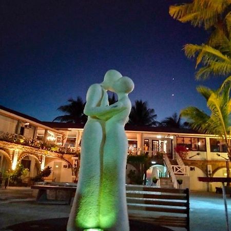 Sunbloom Beachfront Hotel And Restaurant Zambales Sinabacan Exteriér fotografie