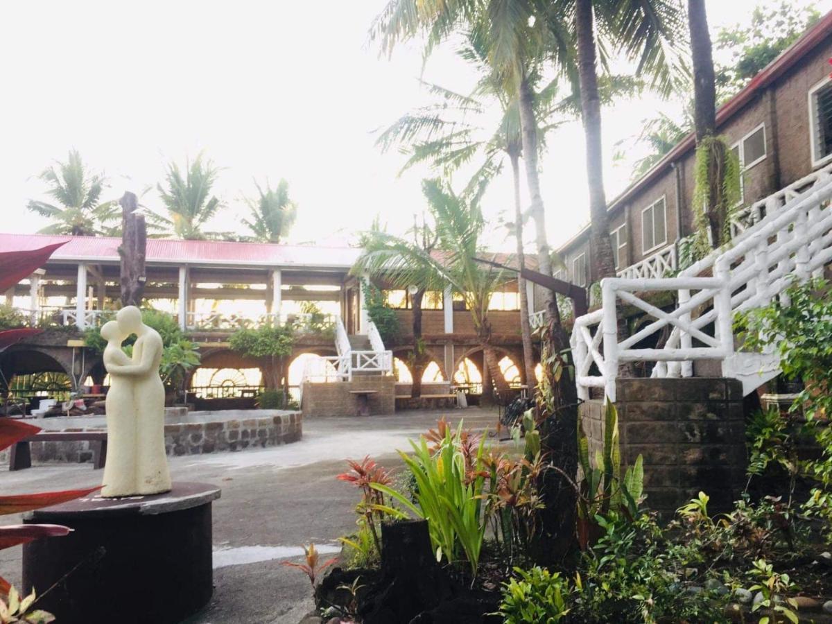 Sunbloom Beachfront Hotel And Restaurant Zambales Sinabacan Exteriér fotografie